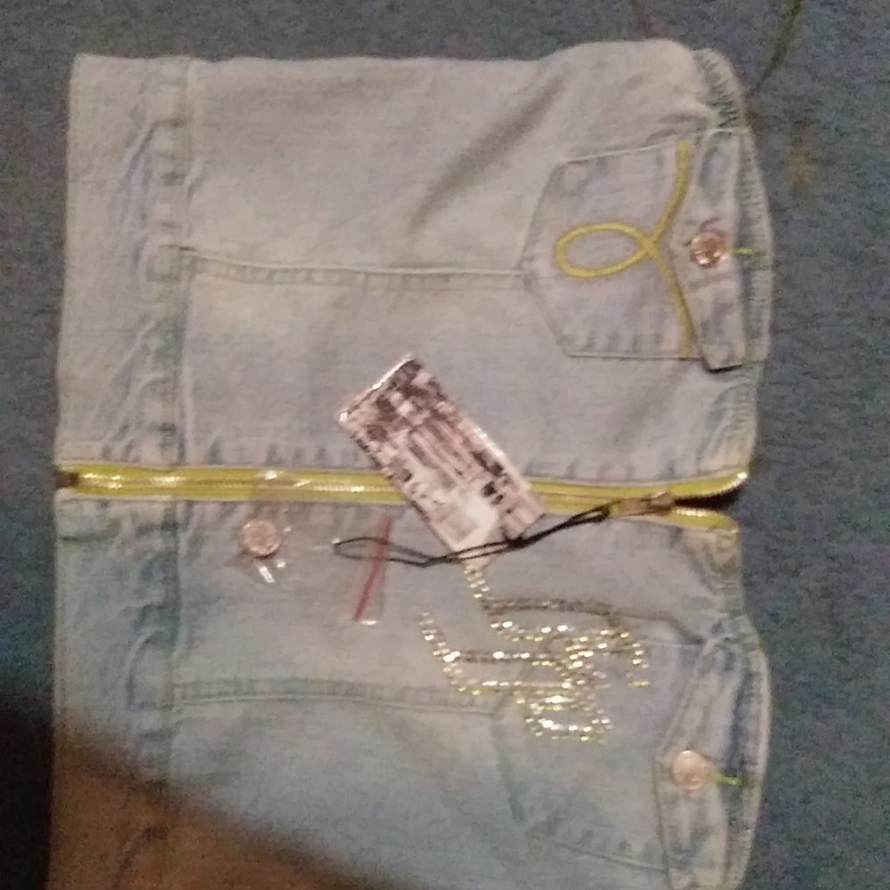 Strapless blue jean cammy.  Very cute.  NWT